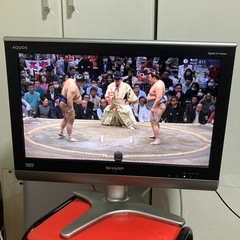 売却済み５００円　シャープ　アクオス　２０インチ　LC-20E5　液晶テレビ　リモコン付きの画像