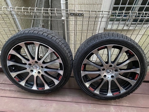 スタッドレスタイヤ　18インチ