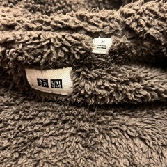 UNIQLOメンズパーカーMの画像
