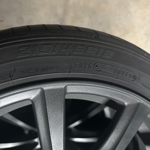 タイヤ付きアルミホイール  215/45R18   