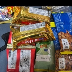 お菓子　食料品　紅茶　まとめ売り　KALDI 輸入菓子の画像