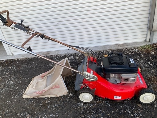 バロネス　芝刈り機