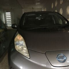 決まりました　急遽　８万円　日産リーフ売ります　