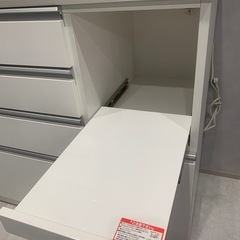 ニトリ　キッチンカウンター　食器棚　の画像