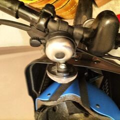 子ども自転車　赤の画像