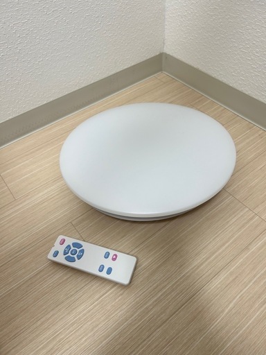 【決まりました】半年のみ使用 LEDシーリングライト