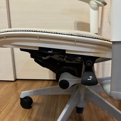バロン エクストラハイバック 可動ヘッド可動肘 座メッシュ ホワイト（CP81MW FEH3）の画像