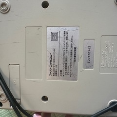 スーパーファミコン本体とスーパーボンバーマンカセットの画像