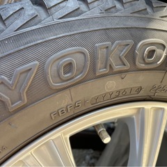 【最終値下げ】17インチアルミスタッドレスタイヤの画像