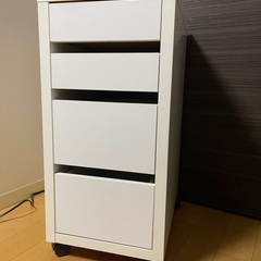 【無料】IKEA：MICKE 引き出しユニット キャスター付き