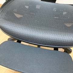 【美品】フォリスト リクライニングワークチェア ゲーミングチェア
の画像