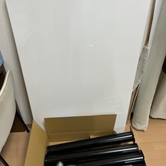 ダイニングテーブルの画像