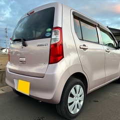 超低走行4万キロ☆月々9千円〜分割払い可‼️ 車検2年付き！【名義変更代込み】☆スズキ ワゴンR☆SDナビ付き☆走行中DVD見れます☆便利なバックカメラ付き☆プッシュスタート☆ドライブレコーダー付きのフル装備☆そのまま乗って帰れます！の画像