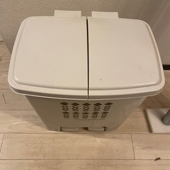 ゴミ箱の画像