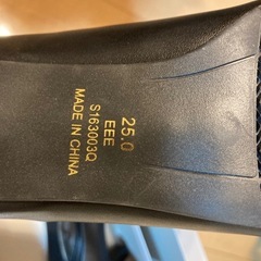 ヒール黒25の画像