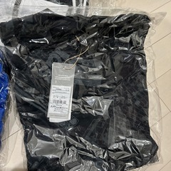 新品　adidasジャージ上下、Tシャツ3枚セットの画像