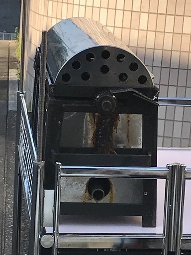 ベビーカステラ機　30穴　50穴　電気式など　（カステラ発祥の三島屋と行武食品からの派生にて20年の経営実績を持ちます。専門店というフレーズは最初に思いついて普及しましたが味だけはどなたも伺わないので未だ不出のままでおります） ベビーカステラ機 30穴 50穴 電気式など （カステラ発祥の三島屋と行武