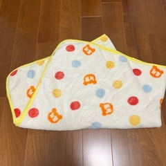 ミキハウス　抱っこ紐ケープ＋おまけの画像