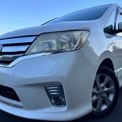 フリップダウンモニター付き☆月々1.2万円〜分割払い可❗️車検2年付き！大人気☆日産 セレナ ハイウェイスター☆8人乗り☆SDナビ☆走行中DVD見れます☆ETC☆バックカメラ☆ドラレコ付きのフル装備☆両側電動スライドドア☆クルーズコントロール搭載☆ウィンカーミラー☆フル装備☆事故修復歴無し☆車内広々三列シート‼️の画像