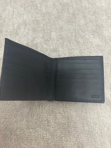 ロエベ財布