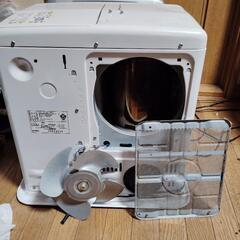コロナ石油ファンヒーターの画像