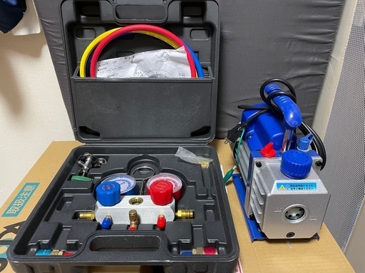 (売約済)マニホールドゲージ、真空ポンプ