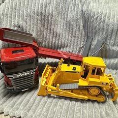 ブルーダー　CATブルドーザー　トレーラー　の画像