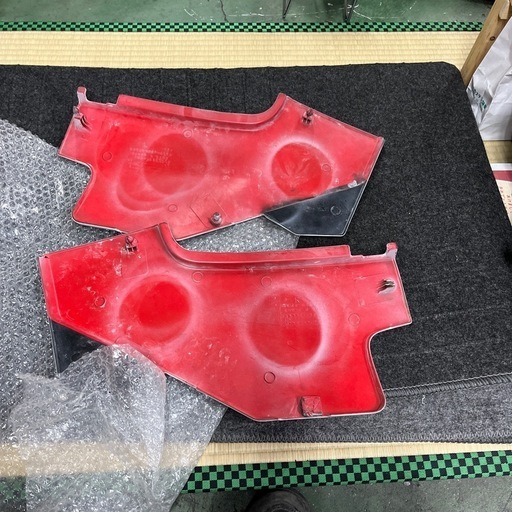 CBR400F NC17 純正サイドカバー 左右 中古 ホンダ 純正 バイク 部品