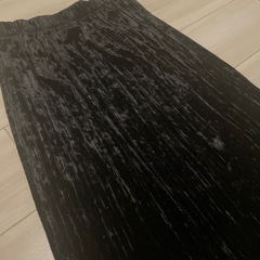 GU ベロア長スカート　黒の画像