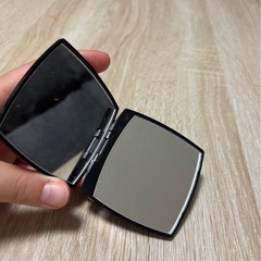 CHANEL 鏡の画像