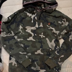 VOLCOM ボルコム 迷彩長袖パーカーXL