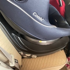combi クルムーヴ　シンプライト　ネイビー　チャイルドシート　処分価格の画像