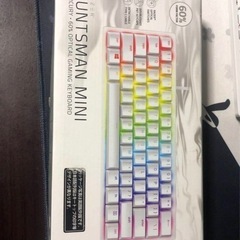 huntsman mini と keycapsの画像