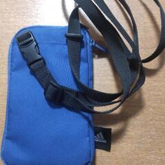 アディダス 子供 財布 スマホケースの画像