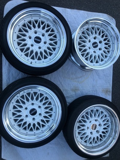 4本(1本うちリム曲がり)CRS ESSEX ENCM 18×9J 6穴 139.7 +20.+25 (ホワイト) ハイエース ホイール