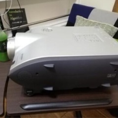 大型プロジェクター(定価100万円のもの)の画像