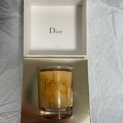 Dior J'adoreキャンドル 専用ボックス入りの画像
