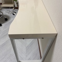 ネイルテーブルの画像
