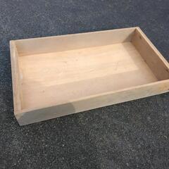 昔のはんぎり（餅を入れる木箱）