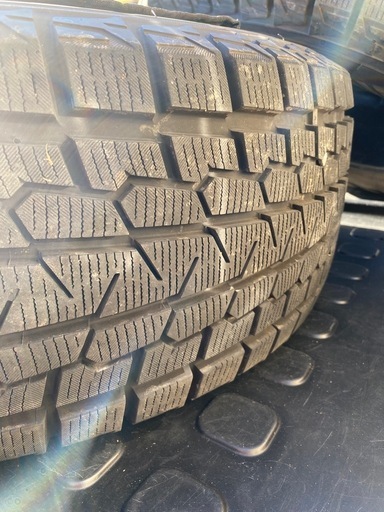 スタッドレスタイヤ265/65R/17　美品