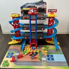 お値下げしました☆スピードシティ　4階建てパーキング　ミニカー・...