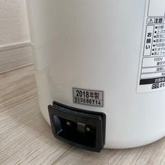 電気ポット　電気ケトル　湯沸かし器　まほうびんの画像
