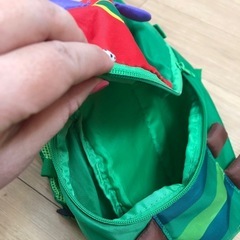 はらぺこあおむし のリュックの画像