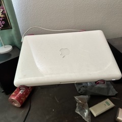 MacBook