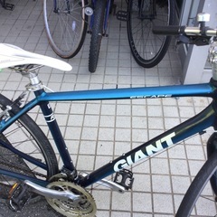 GIANT  28インチクロスバイク　　ギア付き　通勤通学　　No.433の画像