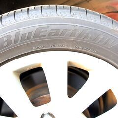 ラジアルタイヤ/ホイール 4本セット 16インチ 6.5J PCD114.3 5穴 タイヤ205-55R16 です。ノア、ボクシー、セレナなどの画像