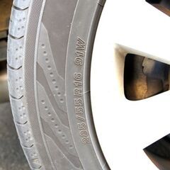ラジアルタイヤ/ホイール 4本セット 16インチ 6.5J PCD114.3 5穴 タイヤ205-55R16 です。ノア、ボクシー、セレナなどの画像