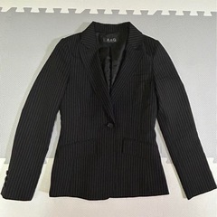一気に値下げ！スーツ レディース 上下 セットアップ ブラック✖️ホワイト ストライプ Sサイズの画像