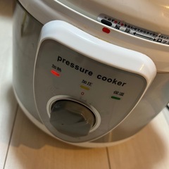 電気圧力鍋　　ジャンク品の画像
