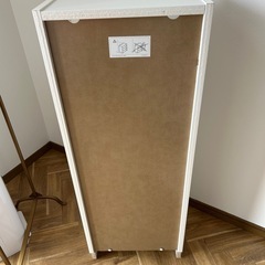 IKEAの収納棚の画像
